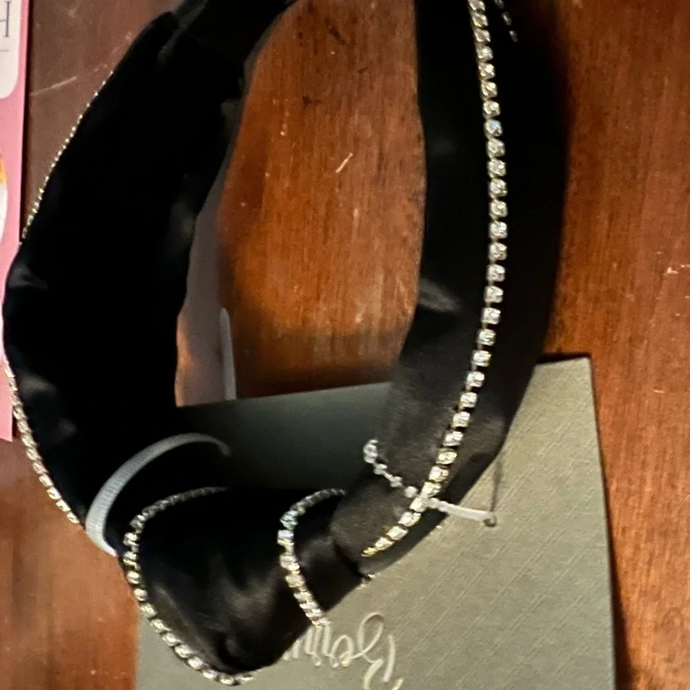 Nordstrom Black and Silver Hair Accessory